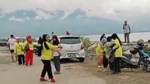Tim NAmbAso Galakkan Aksi Kebersihan Lingkungan Pantai dan Tempat Ibadah