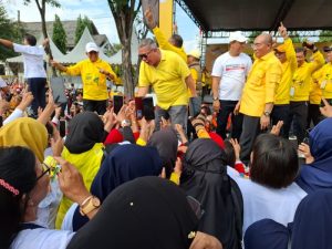 AA-AKA Serukan Politik Bermartabat di Perayaan HUT ke-60 Golkar Sulteng