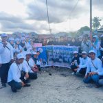 Persatuan Lintas Profesi (PLP) Sulawesi Tengah menyerahkan bantuan kemanusiaan kepada korban kebakaran di Pasar Sausu, berupa uang tunai Rp6 juta, sembako, pakaian, dan hijab dengan total nilai lebih dari Rp2 juta.