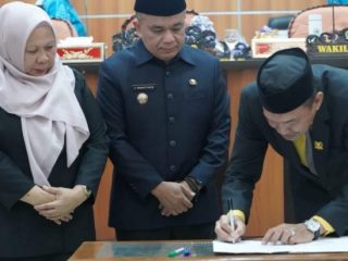 Wali Kota dan Wakil Wali Kota Palu Hadiri Rapat Paripurna DPRD Kota Palu
