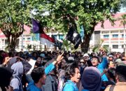 Mahasiswa Unisa Palu Bersama Aliansi Protes Kebijakan Pemda Sulteng