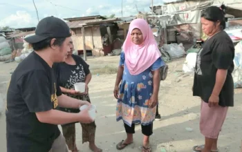 Menutup Tahun dengan Empati: Jejak Kepedulian Jurnalis di TPA Kawatuna