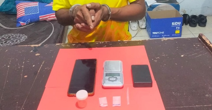 SA (39) diamankan atas dugaan kepemilikan dan peredaran narkotika jenis sabu di Desa Siniu, Kecamatan Siniu, Kabupaten Parigi Moutong