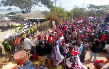 Aksi Nyaris Ricuh, Massa Lingkar Tambang Geruduk PT CPM Tagih Janji Penciutan Lahan